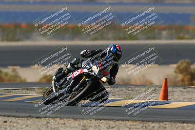 media/Apr-10-2022-SoCal Trackdays (Sun) [[f104b12566]]/Turn 14 (10am)/